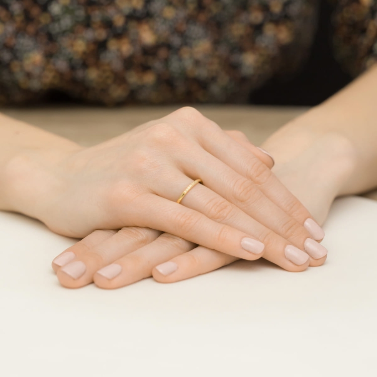 Pierścionek zaręczynowy z żółtego złota z diamentami 0,04ct Fire Of Love