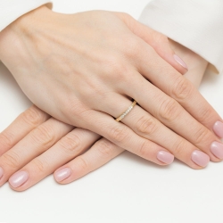 Pierścionek zaręczynowy z żółtego złota z diamentami 0,10ct Fire Of Love