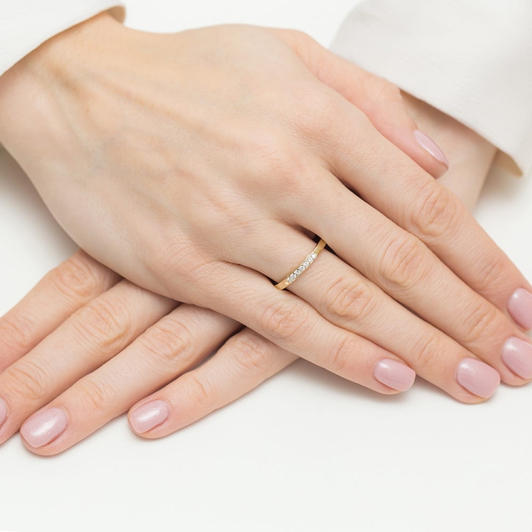 Pierścionek zaręczynowy z żółtego złota z diamentami 0,10ct Fire Of Love
