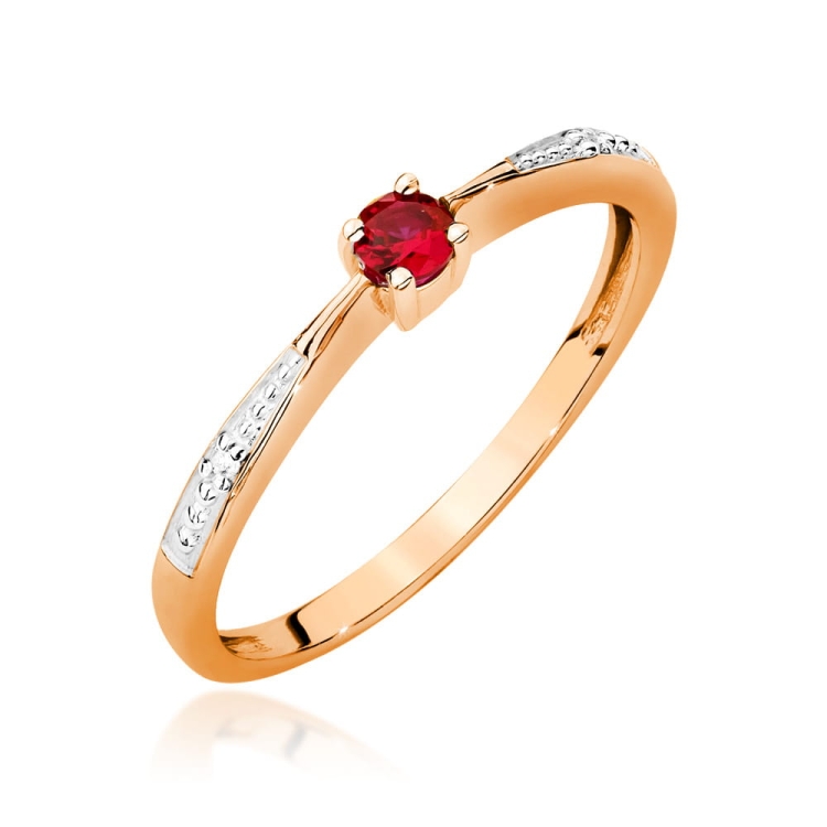 Pierścionek zaręczynowy z różowego złota z rubinem i diamentami 0,01ct Fire Of Love