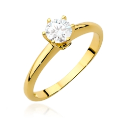 Pierścionek zaręczynowy z żółtego złota z białym szafirem i diamentami 0,04ct Fire Of Love