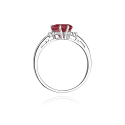Pierścionek zaręczynowy z białego złota z rubinem i diamentami 0,03ct Fire Of Love