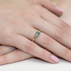 Pierścionek zaręczynowy z żółtego złota z topazem i diamentami 0,03ct Fire Of Love