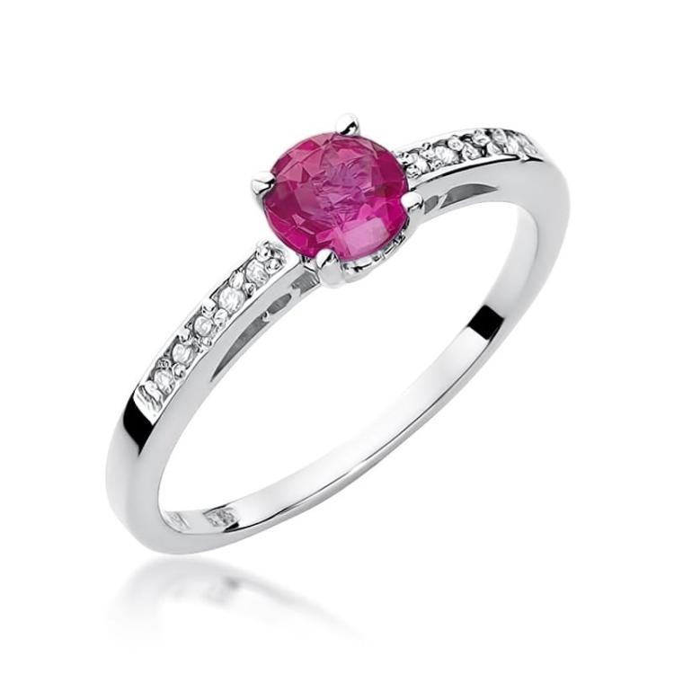 Pierścionek zaręczynowy z białego złota z rubinem i diamentami 0,05ct Fire Of Love