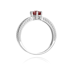 Pierścionek zaręczynowy z białego złota z rubinem i diamentami 0,08ct Fire Of Love