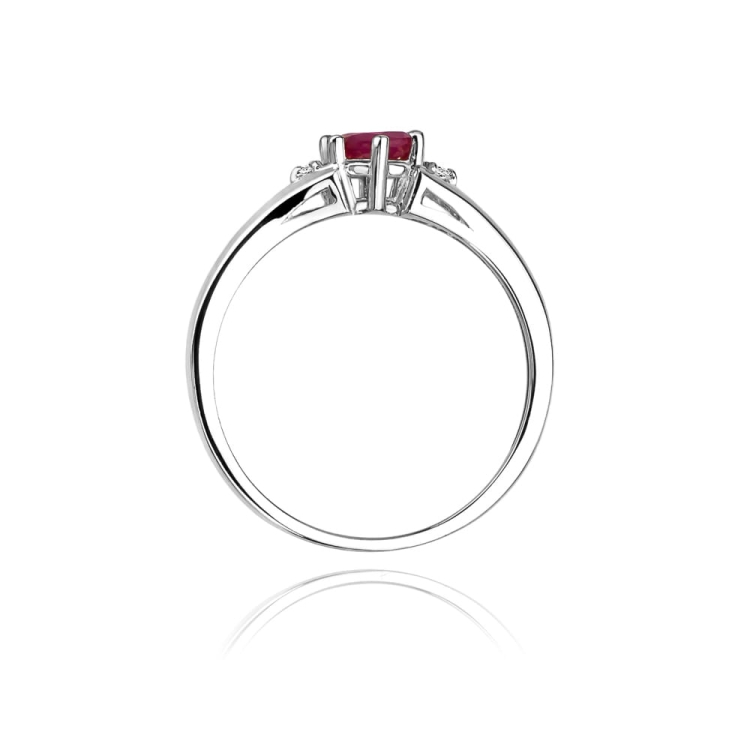 Pierścionek zaręczynowy z białego złota z rubinem i diamentami 0,03ct Fire Of Love