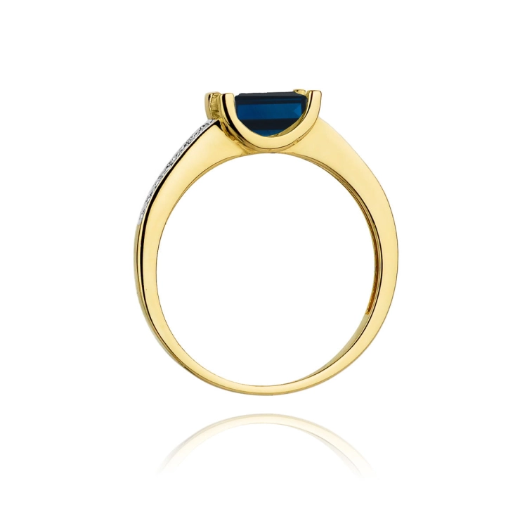 Pierścionek zaręczynowy z żółtego złota z szafirem i diamentami 0,03ct Fire Of Love