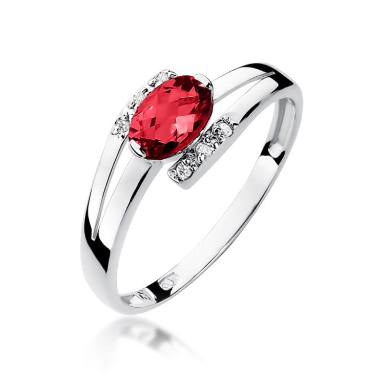 Pierścionek zaręczynowy z białego złota z rubinem i diamentami 0,05ct Fire Of Love