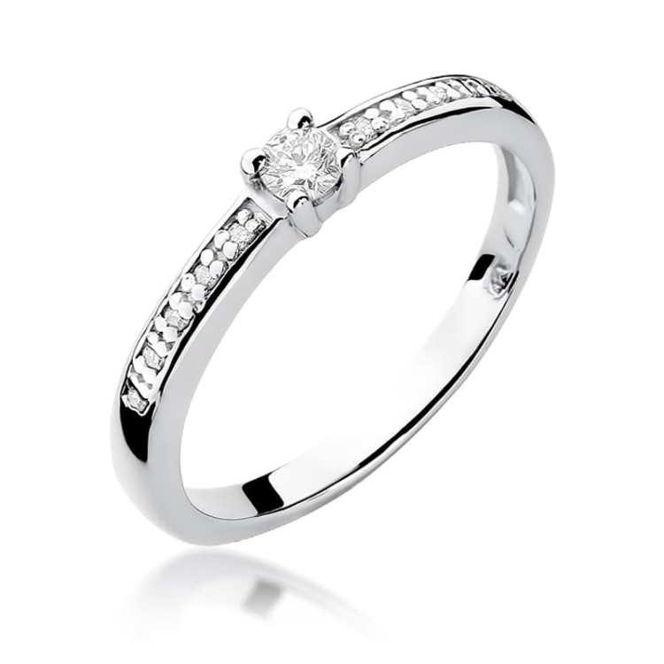 Pierścionek zaręczynowy z białego złota z diamentami 0,13ct Fire Of Love