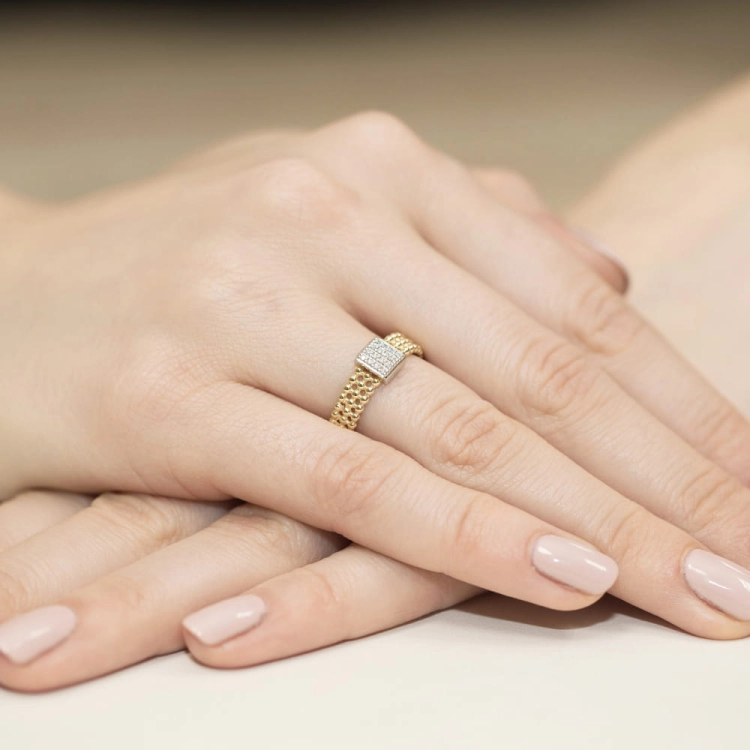 Pierścionek zaręczynowy z żółtego złota z brylantami 0,08ct Fire Of Love