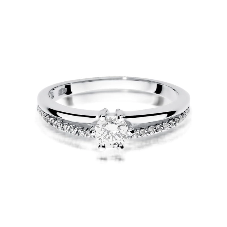 Pierścionek zaręczynowy z białego złota z diamentami 0,40ct Fire Of Love