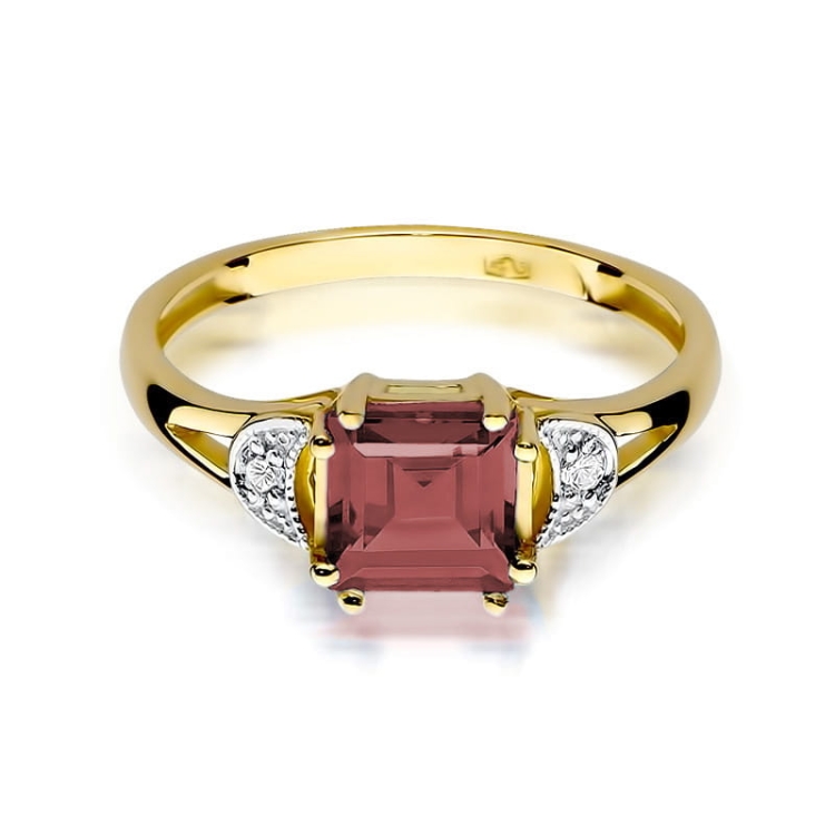 Pierścionek zaręczynowy z żółtego złota z granatem i diamentami 0,06ct Fire Of Love