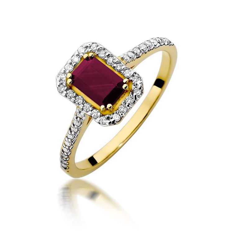 Pierścionek zaręczynowy z żółtego złota z rubinem i diamentami 0,19ct Fire Of Love