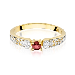 Pierścionek zaręczynowy z żółtego złota z rubinem i diamentami 0,03ct Fire Of Love