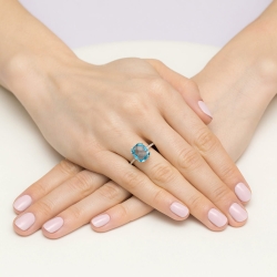 Pierścionek zaręczynowy z żółtego złota z topazem i diamentami 0,07ct Fire Of Love