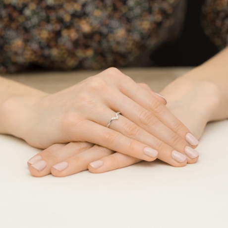 Przejdź do produktu Pierścionek zaręczynowy z żółtego złota z diamentami 0,04ct Fire Of Love 