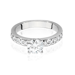 Pierścionek zaręczynowy z białego złota z centralnym diamentem 0,70ct Fire Of Love