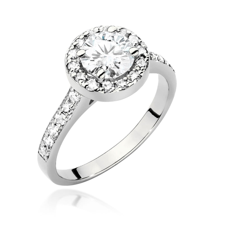 Pierścionek zaręczynowy z białego złota z diamentem 0,70ct i bocznymi diamencikami Fire Of Love