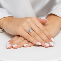 Pierścionek zaręczynowy z białego złota z diamentami 0,20ct Fire Of Love