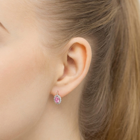 Przejdź do produktu Kolczyki z żółtego złota 585 z różowym topazem i diamentami 0,24ct na zapięciu angielskim The Diamonds