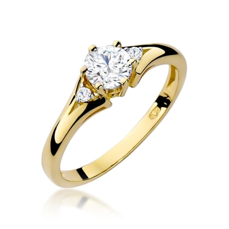 Przejdź do produktu Pierścionek zaręczynowy z żółtego złota z białym szafirem i diamentami 0,03ct Fire Of Love 