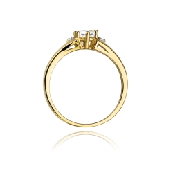 Pierścionek zaręczynowy z żółtego złota z białym szafirem i diamentami 0,03ct Fire Of Love