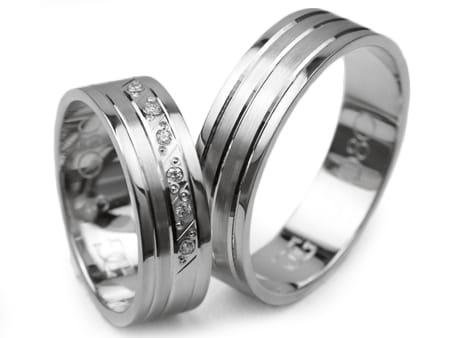 Obrączki ślubne z białego złota płaskie 6mm z cyrkoniami Simple S080-b