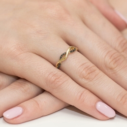 Pierścionek zaręczynowy z żółtego złota z czarnymi diamentami 0,07ct Fire Of Love BW-96-czarne