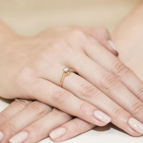 Przejdź do produktu Pierścionek zaręczynowy z żółtego złota z diamentem 0,20ct Fire Of Love