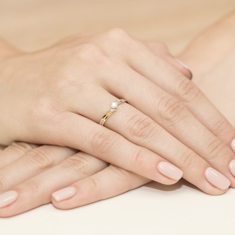 Pierścionek zaręczynowy z żółtego złota z diamentem 0,25ct Fire Of Love BW-231B-0,25ct