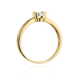 Pierścionek zaręczynowy z żółtego złota z diamentem 0,08ct Fire Of Love BW-360