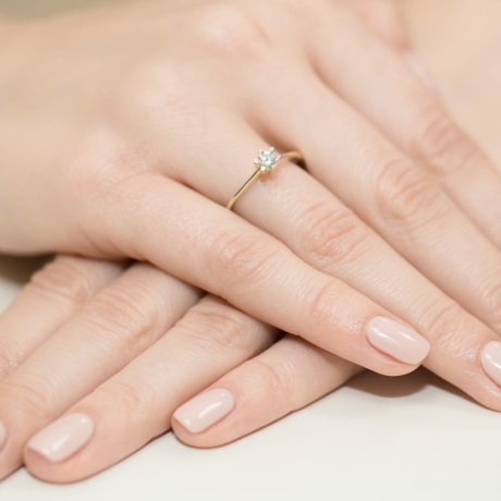 Przejdź do produktu Pierścionek zaręczynowy z żółtego złota z diamentem 0,23ct Fire Of Love