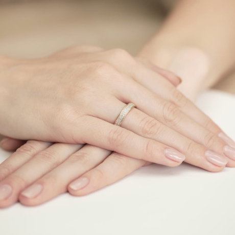 Przejdź do produktu Pierścionek zaręczynowy z żółtego złota z diamentami 0,18ct Fire Of Love 