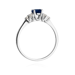 Pierścionek zaręczynowy z białego złota z szafirem i diamentami 0,18ct Fire Of Love BW-451-b