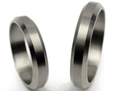 Obrączki ślubne z tytanu fazowane 4mm Tytanowe T001