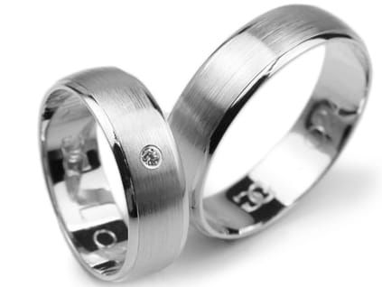 Obrączki ślubne z białego złota półokrągłe z cyrkonią 6mm Lovely L024-b